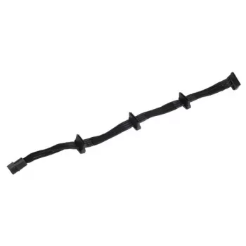 Kabelis Silverstone SST-PP07-BTSB 0.3 m Molex 4p uz 4xSATA