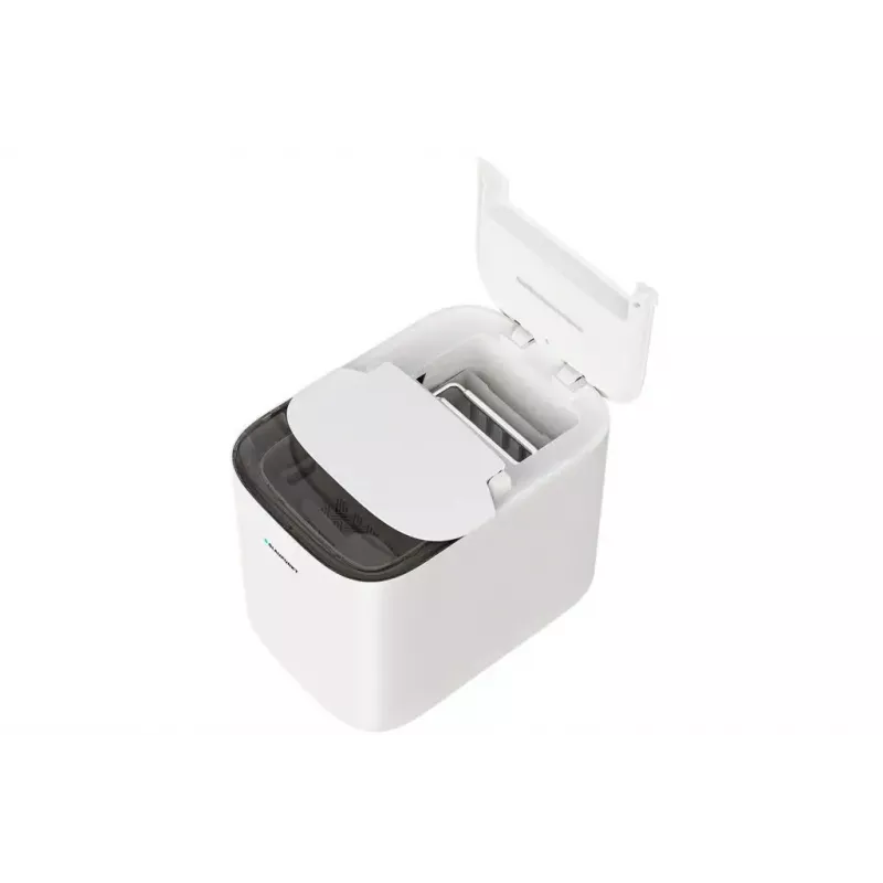 Pārnēsājams ledus kubiņu gatavotājs BLAUPUNKT IMB601 — 15 kg/24h, 2 L tvertne, skārienpaliktnis, 150 W, kompakts (280×400×334 mm)
