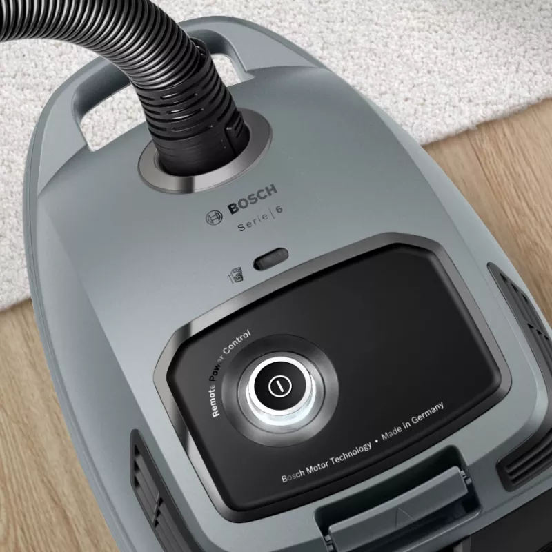 Bosch Serie 6 BGB6X330 putekļu sūcējs — 600 W, HEPA 13, 4 L putekļu maiss, cietajiem grīdas segumiem un paklājiem, 6 kg, pelēks/melns