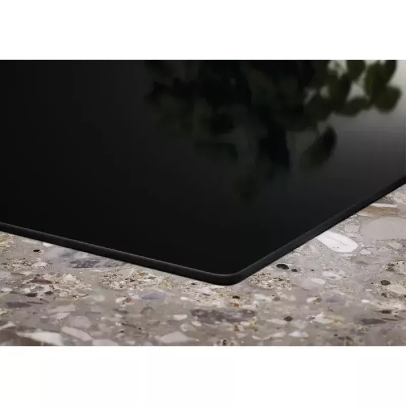 Electrolux LIL61434C melna iebūvējamā 59 cm zonas indukcijas plīts virsma 4 zonām