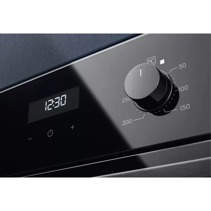 Iebūvējamā elektriskā cepeškrāsns Electrolux Serie 600 EOD5H70BZ, 65 L, 2750 W, melna, rotējoša vadība, LED displejs