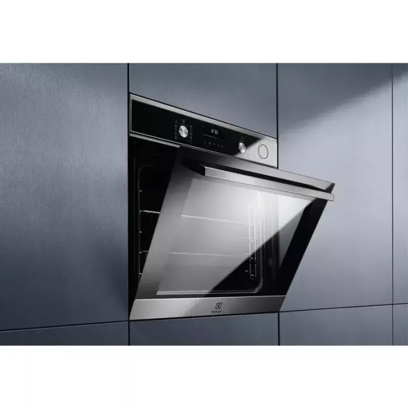 Iebūvējamā elektriskā cepeškrāsns Electrolux EOC6H76X — 72 L, konvekcija, grils, tvaiks, digitālais taimeris