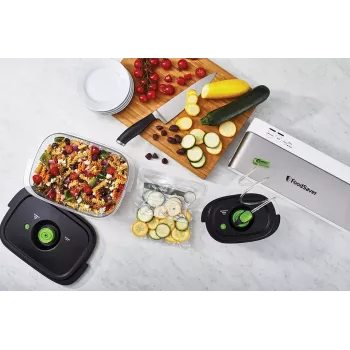 Vakuuma aizzīmogotājs FoodSaver VS0100X — rotējoša vadība, komplektā rullis un 4 vakuuma maisi, sudrabaini balts