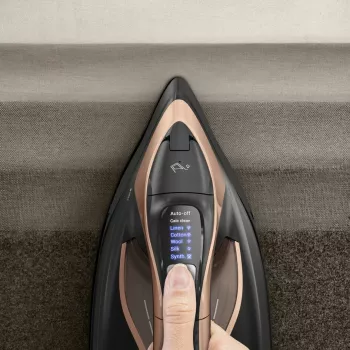 Tefal Ultimate Power Pro FV9E50 sausais un tvaika gludeklis, Durilium AirGlide Autoclean zole, 3200 W, melns, varš