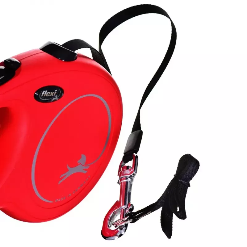Izvelkamā suņu siksna Flexi New Classic 8 m, lentes pavadiņa, melna, piemērota lielām šķirnēm līdz 50 kg