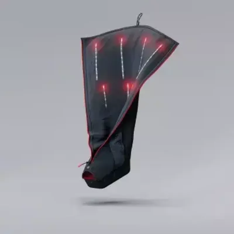 Kompresijas zābaki Therabody Recovery Air Jetboots Pro Plus — pilna garuma, regulāra izmēra, pneimatiski 20–100 mmHg, vibrācija, LCD, uzlādējami