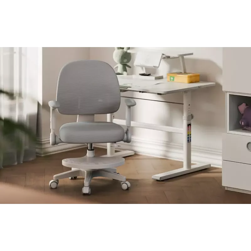 Grozámais krēsls mark adler Junior 5.0 — ergonomiska sieta atzveltne, putu sēdeklis, regulējams augstums 42–54 cm, pelēks