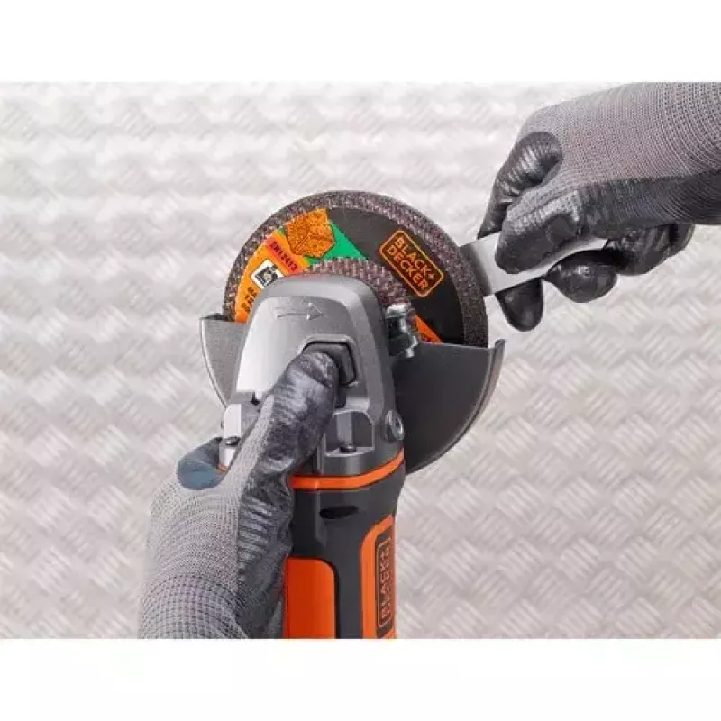 Leņķa slīpmašīna Melns & Decker BCG720N — bezvada 18V Li-Ion, 12,5 cm disks, līdz 8600 apgr./min, 3 roktura pozīcijas