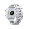 Viedpulkstenis GARMIN Forerunner 965 — 47 mm titāna korpuss, 1,4 collu AMOLED, 32 GB, 23 dienu akumulators, GPS/GLONASS/Galileo, balta silikona siksniņa