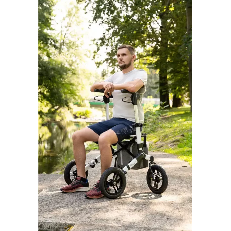 Bezceļu četrriteņu rollators TIMAGO RANGER, alumīnija, regulējams augstums 89,5–102,5 cm, slodze 136 kg, salokāms