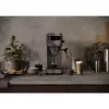 Espresso automāts AEG EC6-1-6BST, manuāls, galda virsmai, 1,0 l ūdens tvertne, 15 bāri, piena putotājs, 1450 W, skārienvadība, melns
