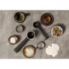 Espresso automāts AEG EC6-1-6BST, manuāls, galda virsmai, 1,0 l ūdens tvertne, 15 bāri, piena putotājs, 1450 W, skārienvadība, melns