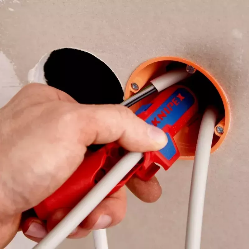 Kabeļu noņēmējs Knipex ErgoStrip 16 95 02 SB