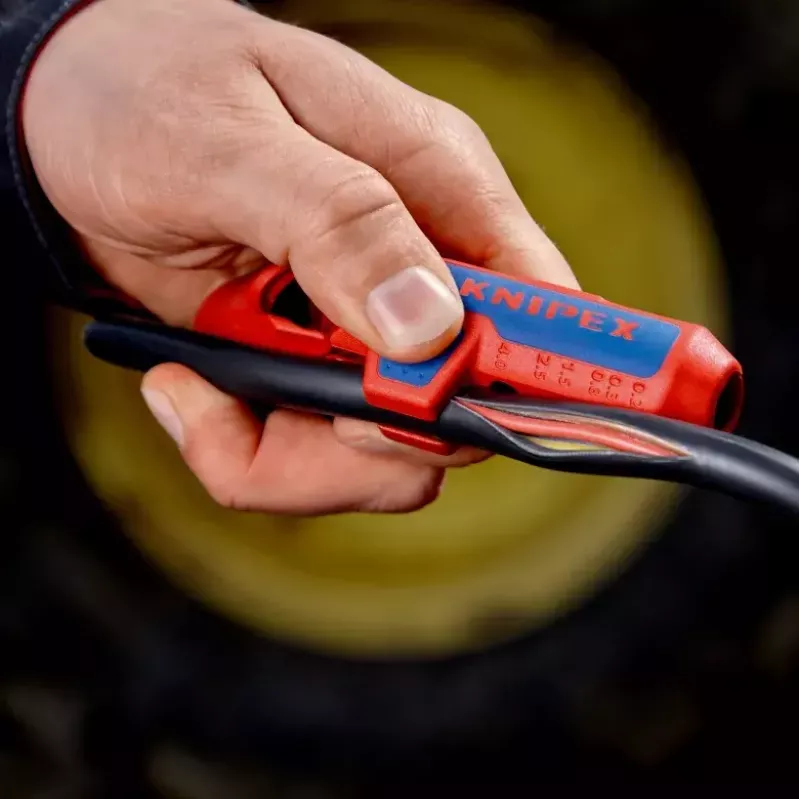 Kabeļu noņēmējs Knipex ErgoStrip 16 95 02 SB