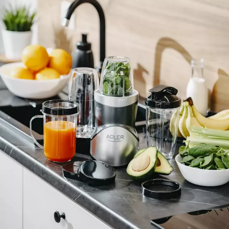 Galda blenderis Adler AD 4084 Smoothie Set — 500 W (maks. 1200 W), 0,7 L stikla trauks, noņemams trauks, melns