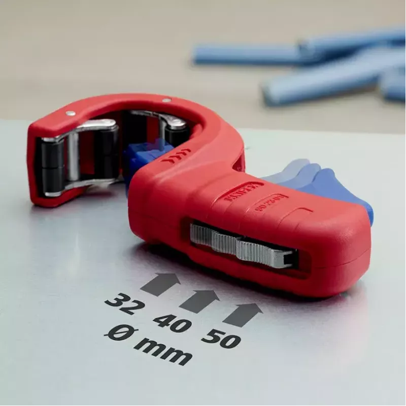 Cauruļu griezējs Knipex 90 23 01 BK tērauda asmens plastmasas rokturis 165mm