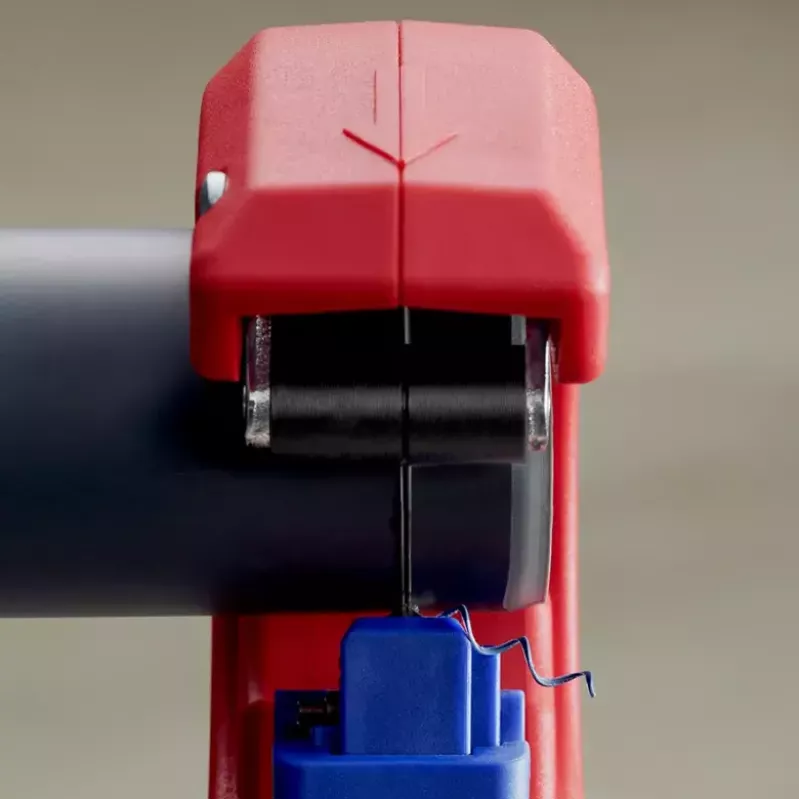 Cauruļu griezējs Knipex 90 23 01 BK tērauda asmens plastmasas rokturis 165mm