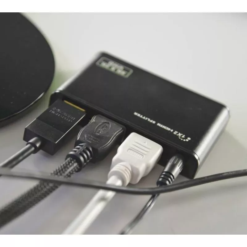 Techly IDATA HDMI2-4K2 video sadalītājs HDMI 2x HDMI