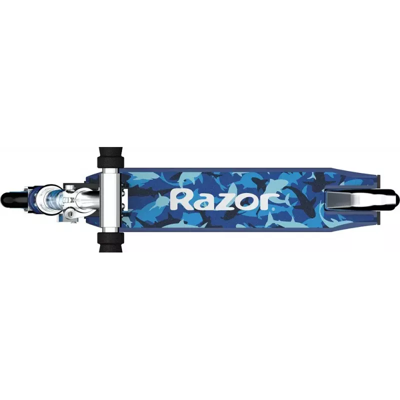 Minamais skrejritenis Razor Model A Shark Camo — salokāms, viegls bērnu/pusaudžu skrejritenis, 2 riteņi, regulējama stūre, maks. slodze 65 kg