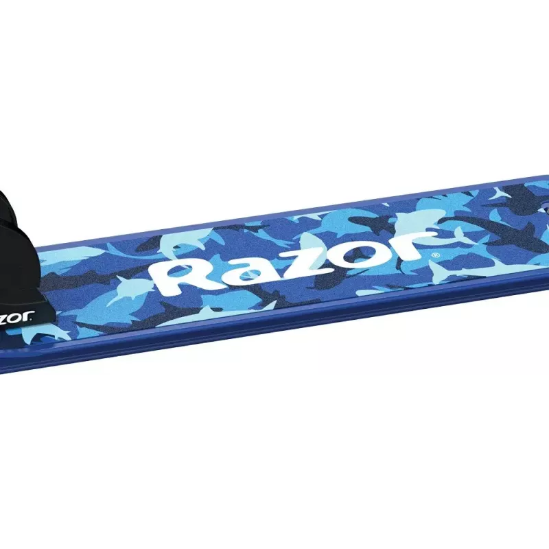 Minamais skrejritenis Razor Model A Shark Camo — salokāms, viegls bērnu/pusaudžu skrejritenis, 2 riteņi, regulējama stūre, maks. slodze 65 kg