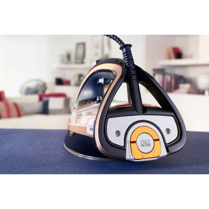Tefal FV9865E0 gludeklis Sausais un tvaika gludeklis Durilium Autoclean gludekļa virsma 3000 W Melns, Zelts