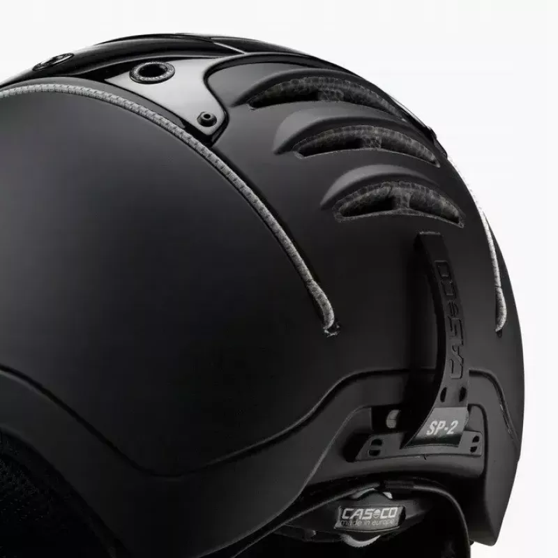 Slēpošanas ķivere Casco SP-2 Carbonic Visor, izmērs M (55–57 cm), melna