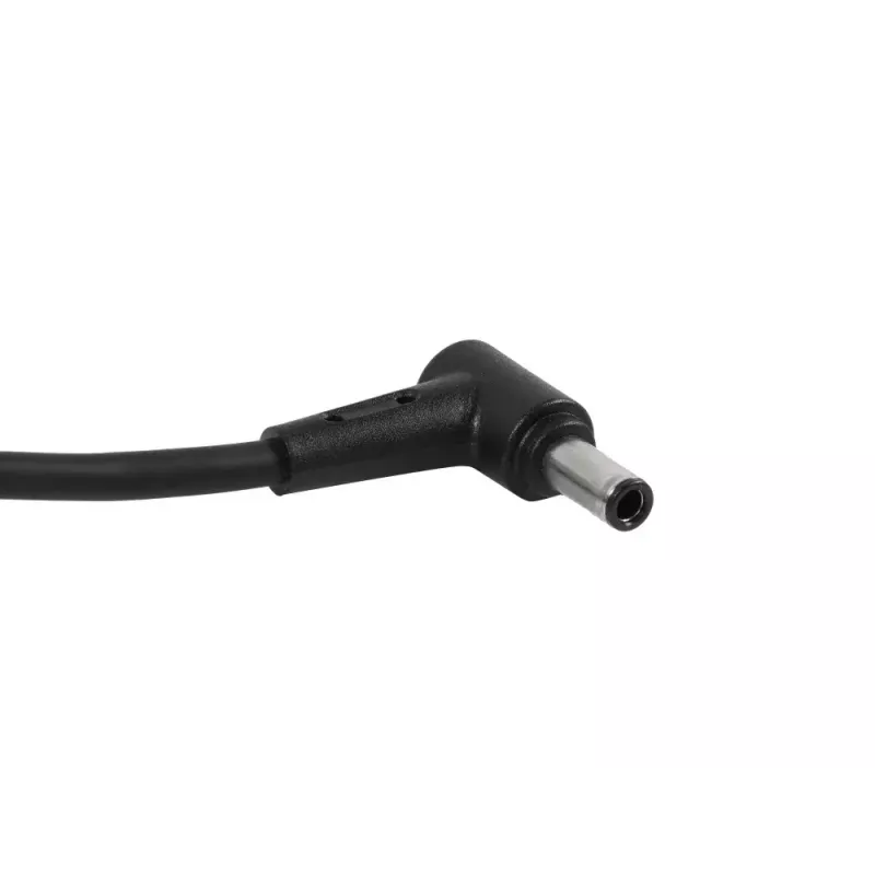 Strāvas adapteris zaļa Cell AD136P universāls 150W 20V 7.5A maiņstrāvas-līdzstrāvas melns