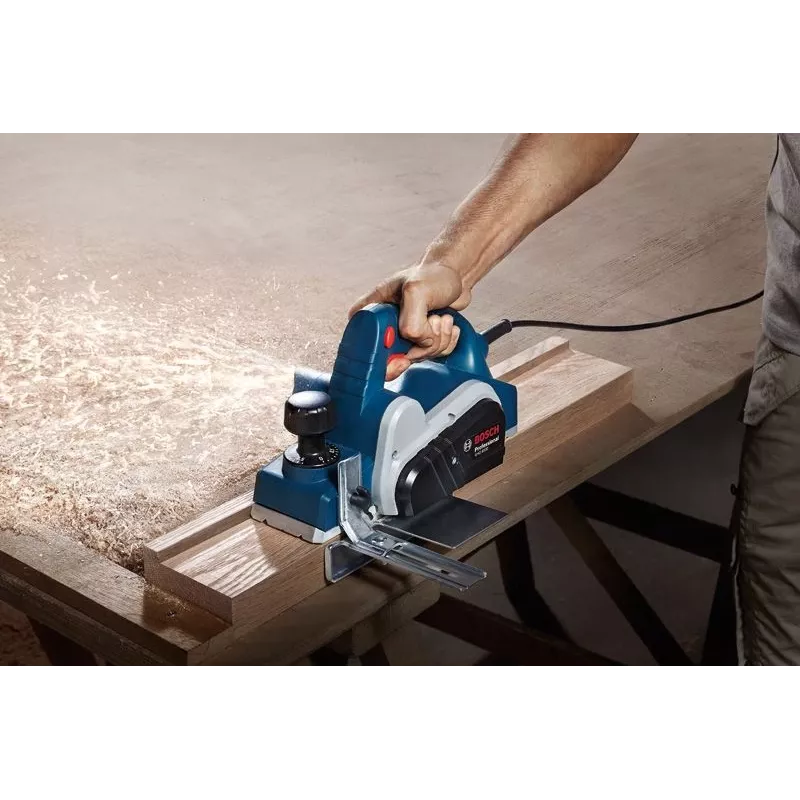 Bosch GHO 6500 Melns, zils, metāliskais 16500 RPM 650 W