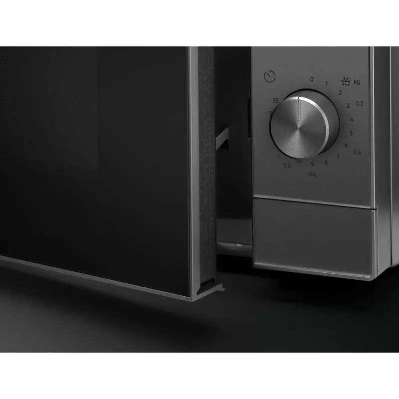 Electrolux EMZ421MMTI galda grila mikroviļņu krāsns — 800 W, 20 L, titāna krāsa, 270 mm grozāmais paliktnis