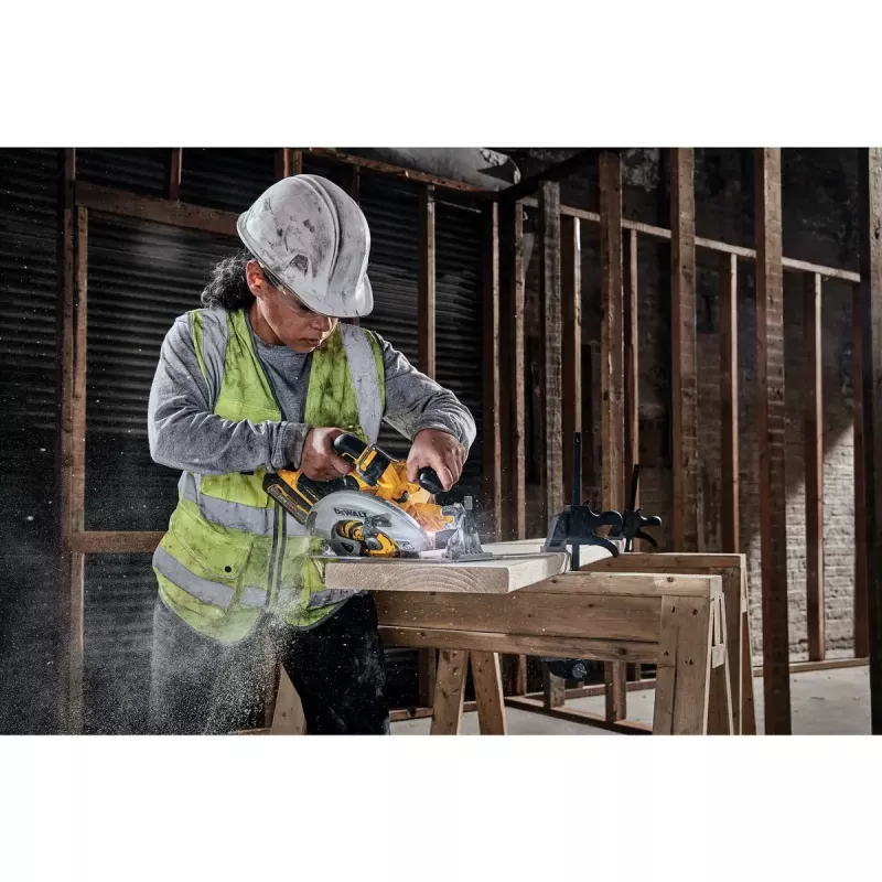 Pārnēsājamais ripzāģis DeWALT DCS573NT-XJ