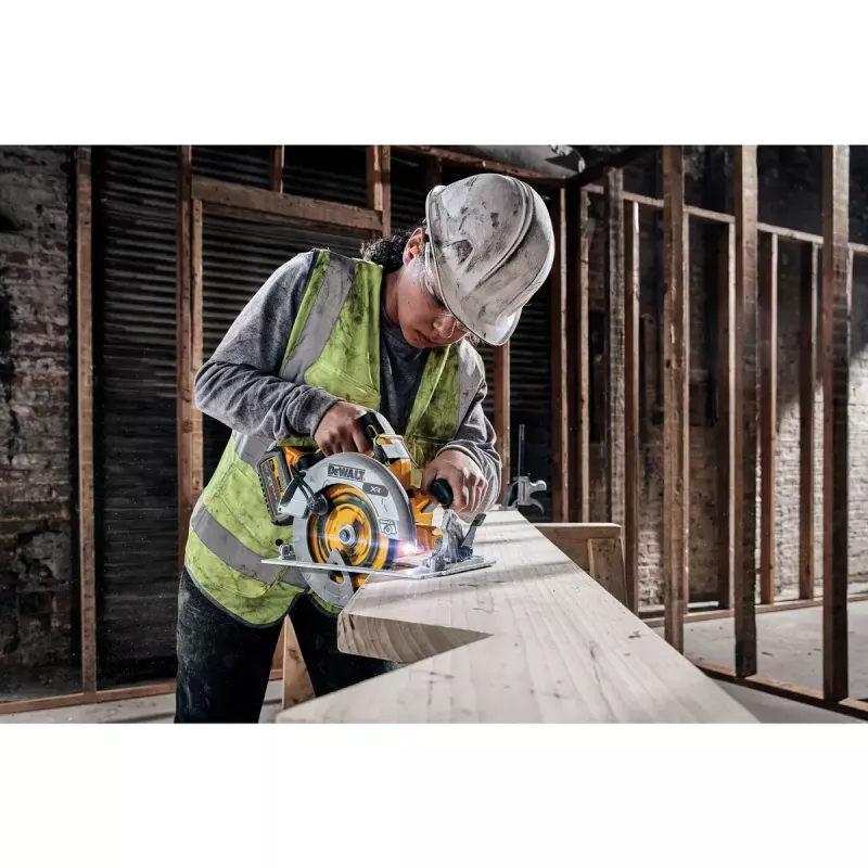 Pārnēsājamais ripzāģis DeWALT DCS573NT-XJ