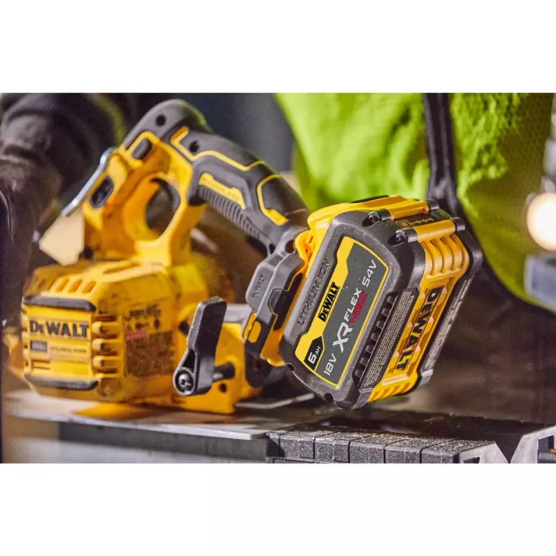 Pārnēsājamais ripzāģis DeWALT DCS573NT-XJ
