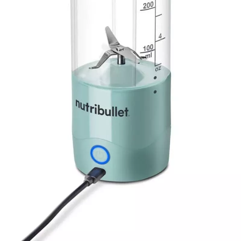 Sporta blenderis NUTRIBULLET Portable 0,475 L zils, darbināms ar baterijām, Tritan bļoda, nerūsējošā tērauda asmeņi