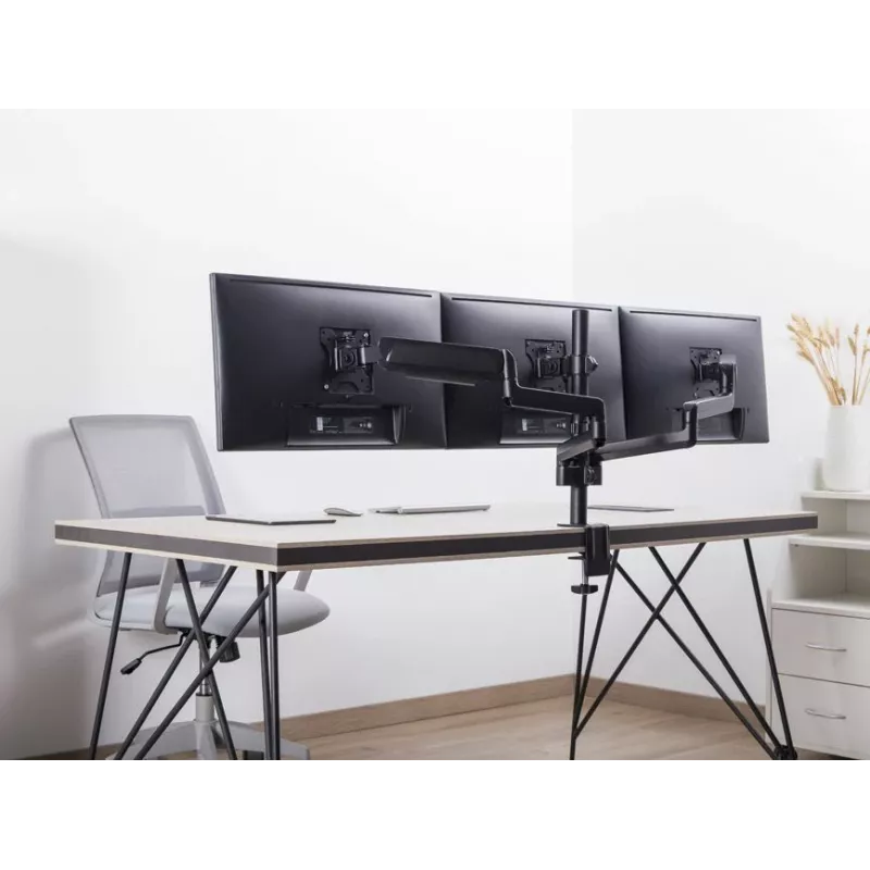 Equip 17 inch-27 inch trīskāršs monitoru galda stiprinājuma kronšteins, skava, 21 kg, 75 x 75 mm, 100 x 100 mm, augstuma regulēšana, melns