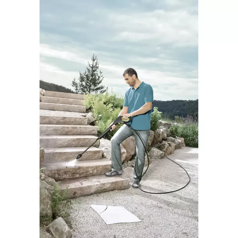 Augstspiediena mazgātājs Karcher K 5 BASIC — elektrisks vertikāls, 145 bāri, 500 l/h, 10 m šļūtene, 2100 W