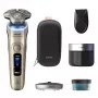 Elektriskais skuveklis Philips i9000 Prestige Ultra XP9403 — 3 galviņu rotējošais, SkinIQ Pro, sausā un slapjā skūšanās, akumulators, tīrīšanas stacija, zelta
