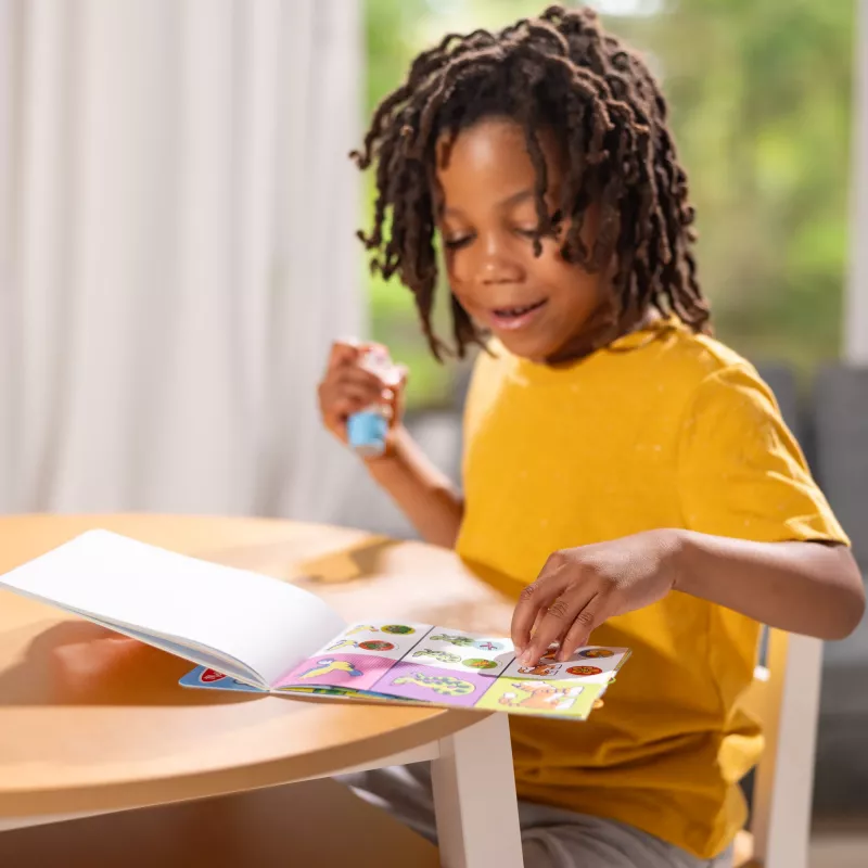 Melissa & Doug Sticker WOW! 24 lappušu darbību bloks un uzlīmju spiedogs, 300 uzlīmes, radošs fidget rotaļlietu kolekcionējamais tēls – Tīģeris – FSC sertificēts