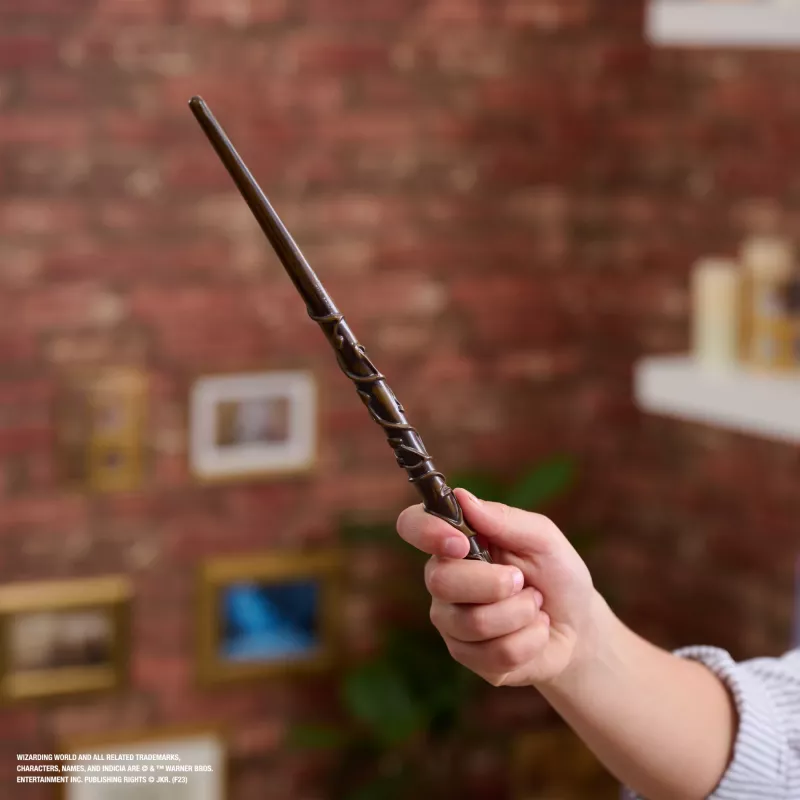 Wizarding World Harijs Poters, 12 collu Maģiskā kolekcionāra Hermiones Grendžeras zižlis ar statīvu un preslieto ikonu, Maģiskie radījumi, aksesuārs kostīmiem