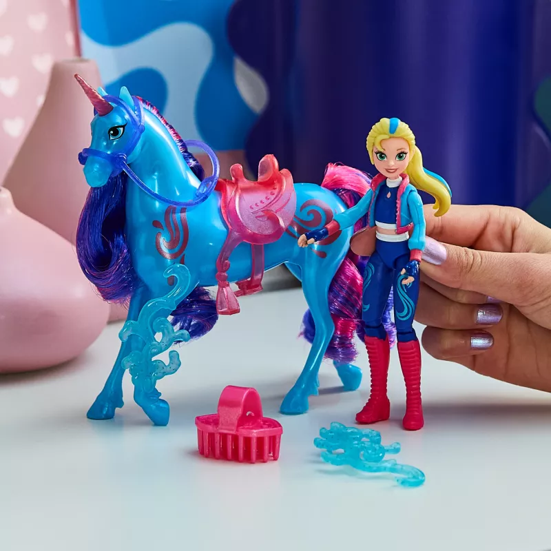 Rotaļu figūra Spin Master Unicorn Academy Isabel ar īstām krēpēm un asti un suku