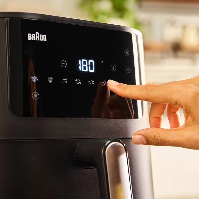 Karstā gaisa fritieris Braun Household MultiFry 5 HF5030 — 1700 W, 6.0 L grozs, melns/sudrabains