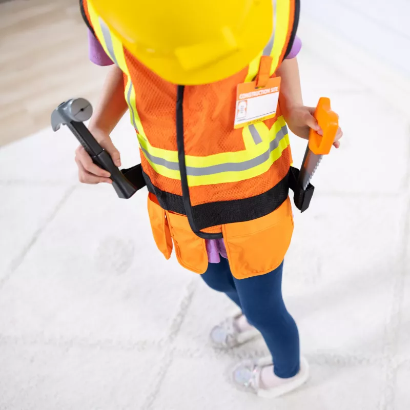 Melissa & Doug Construction Worker Role Play Costume Dress-Up Set (6 gab.)