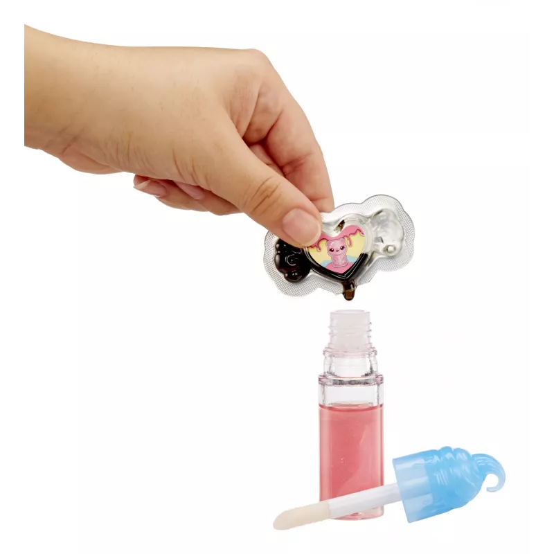 MGA Entertainment Yummiland Lūpu Spīduma Lelle Skābie Saldumi - Gabi Gummybear