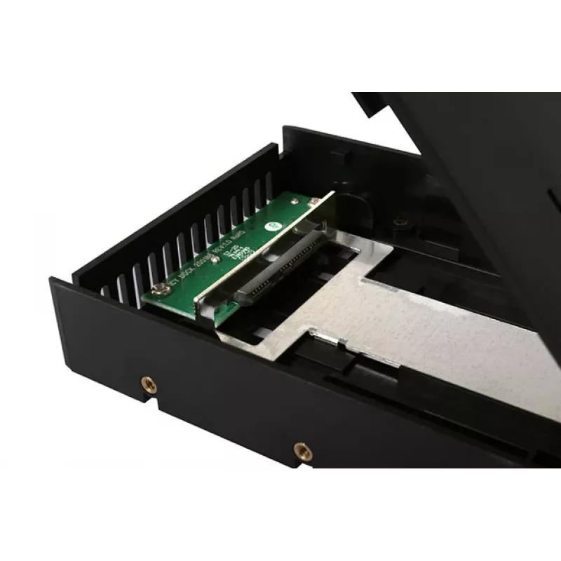 ICYDOCK EZConvert Viegls 2,5 inch uz 3,5 inch SATA SSD/HDD pārveidotājs/montāžas komplekts — 1. versija