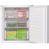 Iebūvējamais ledusskapis-saldētava Bosch Serie 4 KIN96VFD0 — 290 L kopējā ietilpība (215 L ledusskapis / 75 L saldētava), NoFrost, apakšējā saldētava, maināmas durvis