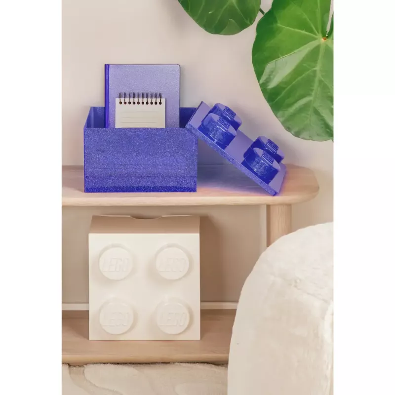 Uzglabāšanas kaste Room Copenhagen LEGO Storage Brick 4 Top Lid Glitter — purpursarkana/caurspīdīga
