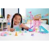 Barbie and Stacie to the Rescue kucēnu rotaļu laukuma komplekts ar lelli, 3 mājdzīvnieku suņu figūriņām un piederumiem