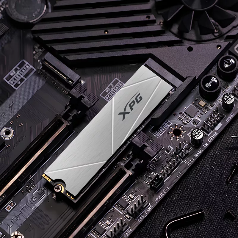 SSD disk ADATA 2 TB M.2 PCI Express 4.0 NVMe GAMMIX S60
