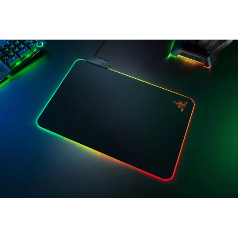 RAZER Firefly V2 spēļu peles paliktnis, melns