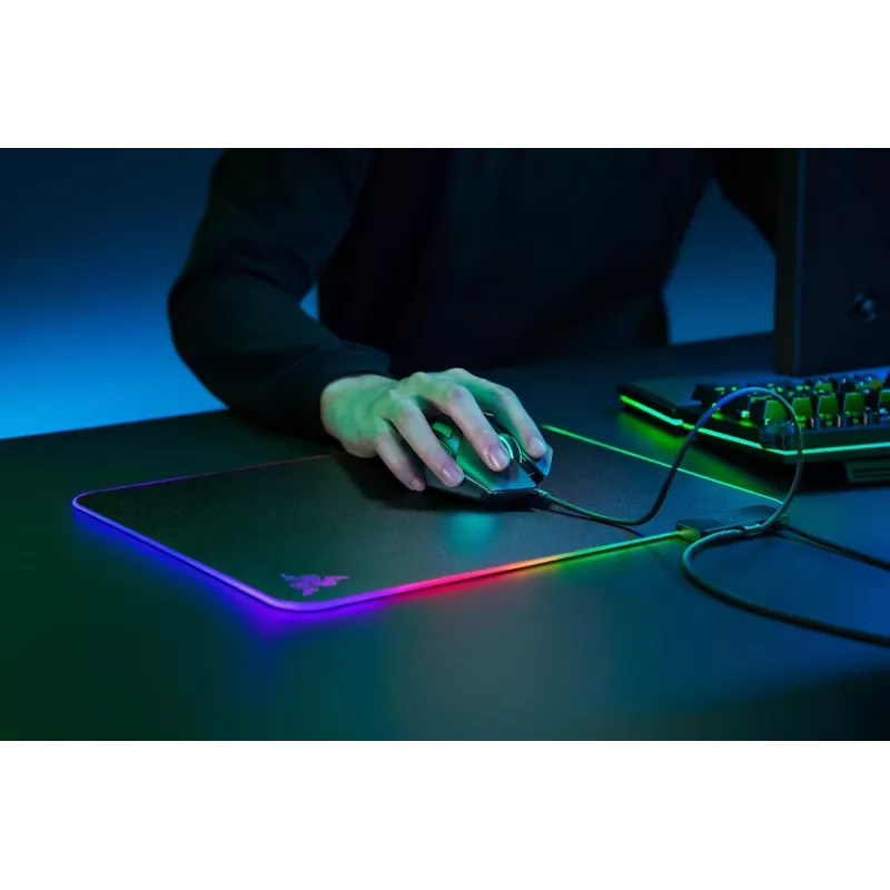 RAZER Firefly V2 spēļu peles paliktnis, melns