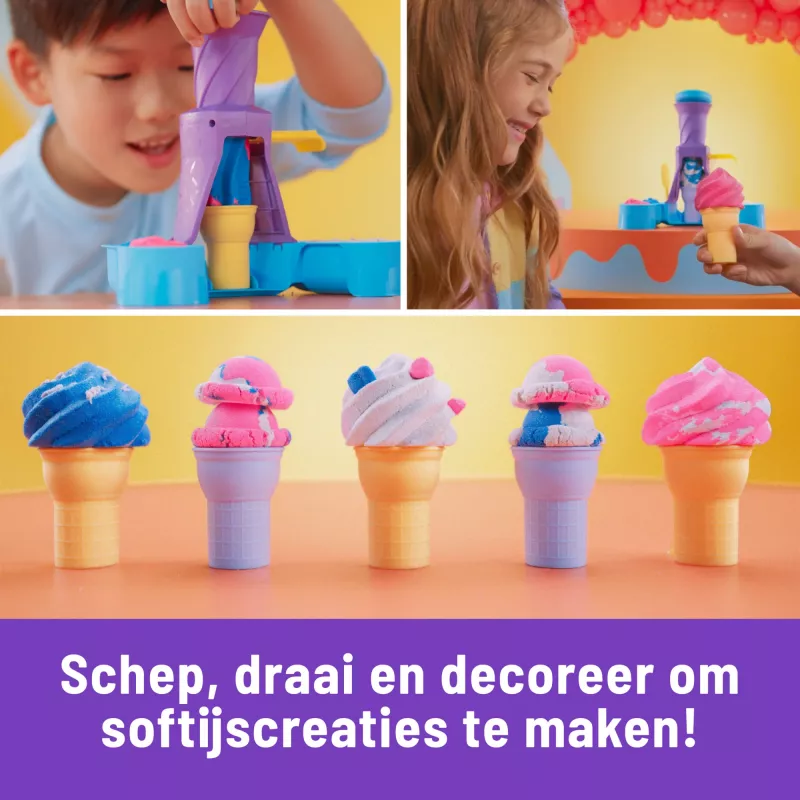 Kinetic Sand , Soft Serve Station, Lieldienu groziņu pildījums, Ietver 14oz formējamas spēļu smiltis (3 krāsas), 2 saldējuma konusus un 2 rīkus
